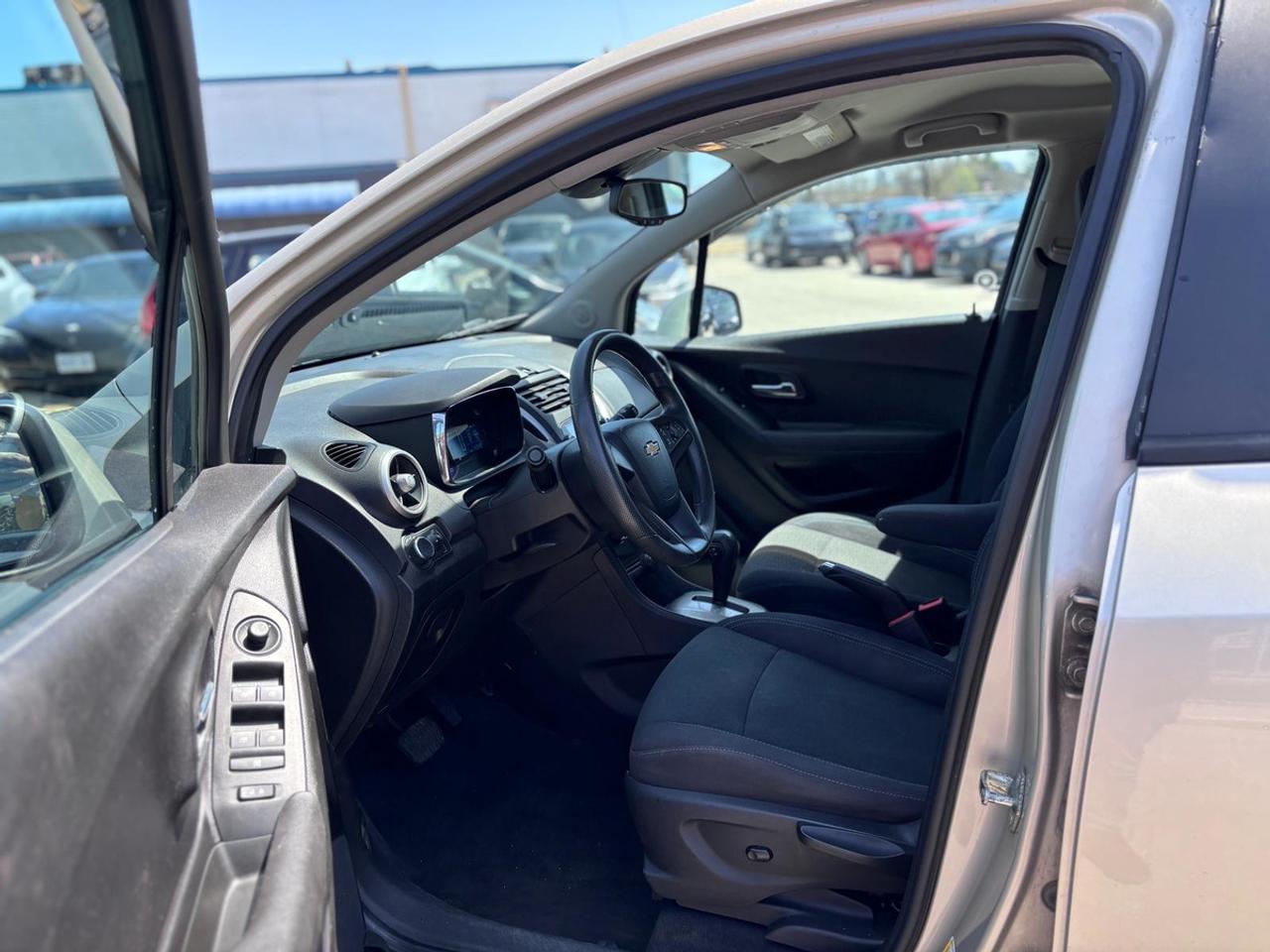 2015 Chevrolet Trax LS Photo