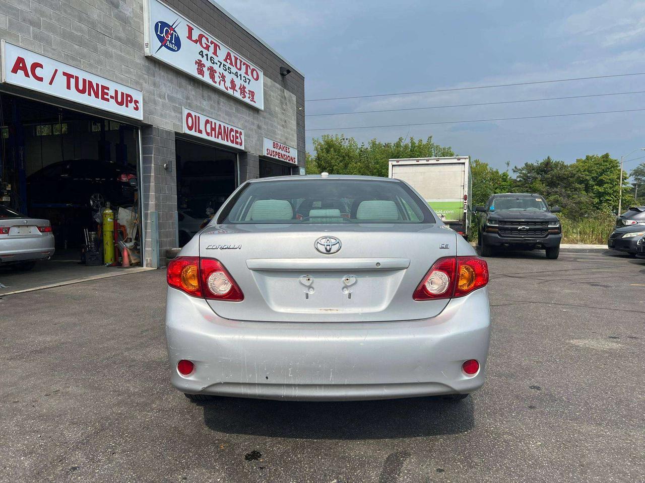 2010 Toyota Corolla CE Photo