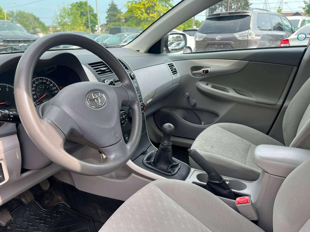 2010 Toyota Corolla CE Photo