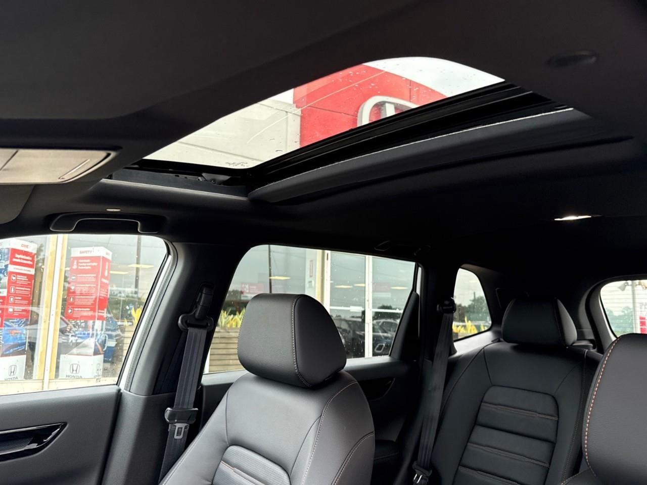2026 Honda CR-V Hybrid Touring 4dr All-Wheel Drive Photo