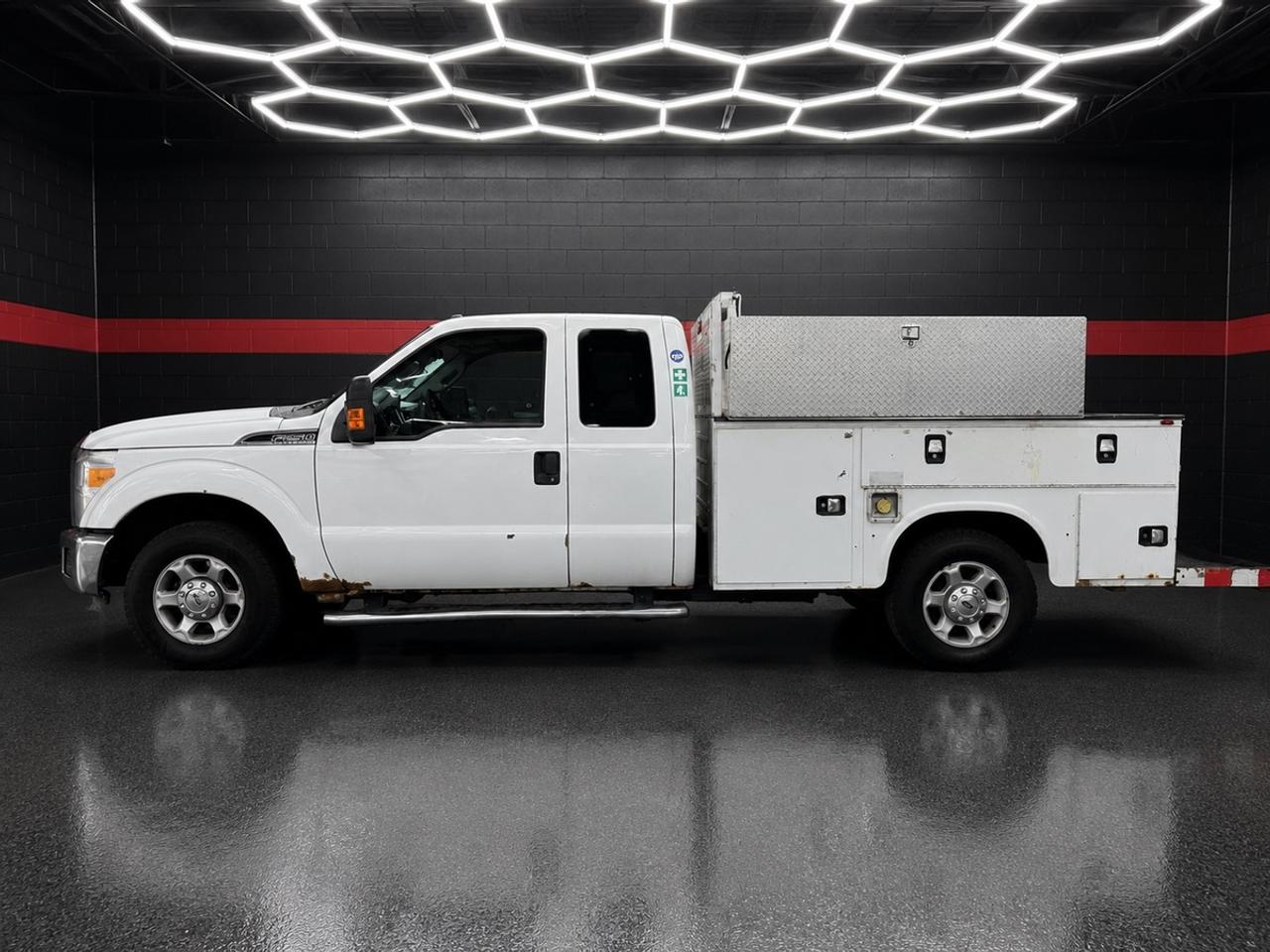 2016 Ford F-250 XL Photo