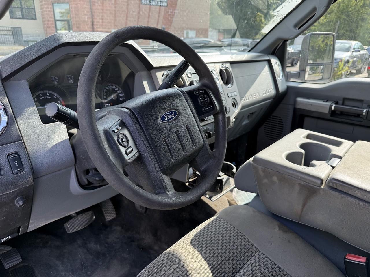 2016 Ford F-250 XL Photo