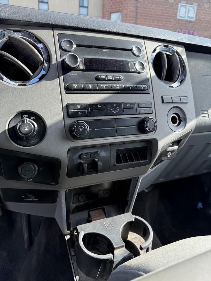 2016 Ford F-250 XL Photo