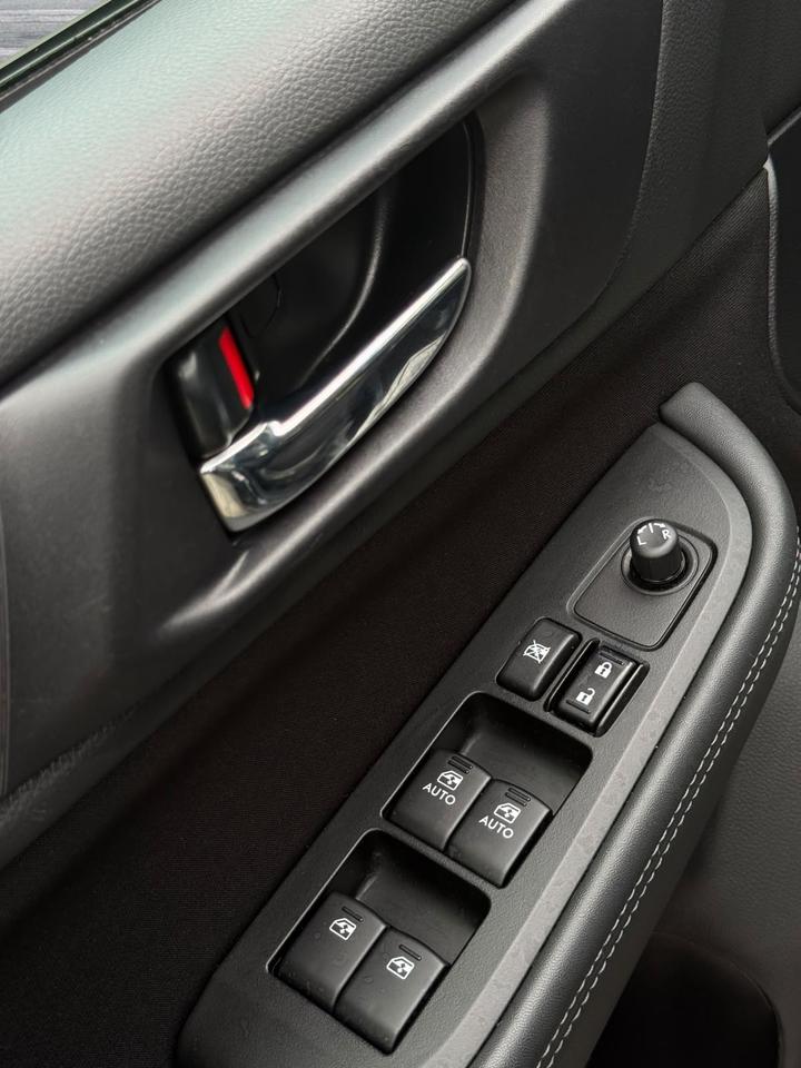 2019 Subaru Legacy TOURING Photo