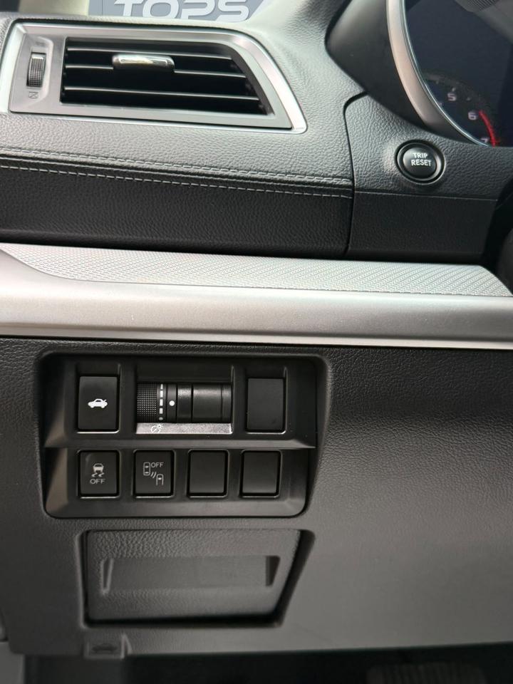 2019 Subaru Legacy TOURING Photo