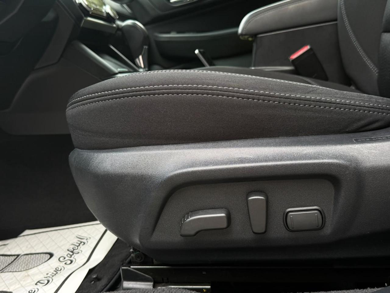 2019 Subaru Legacy TOURING Photo