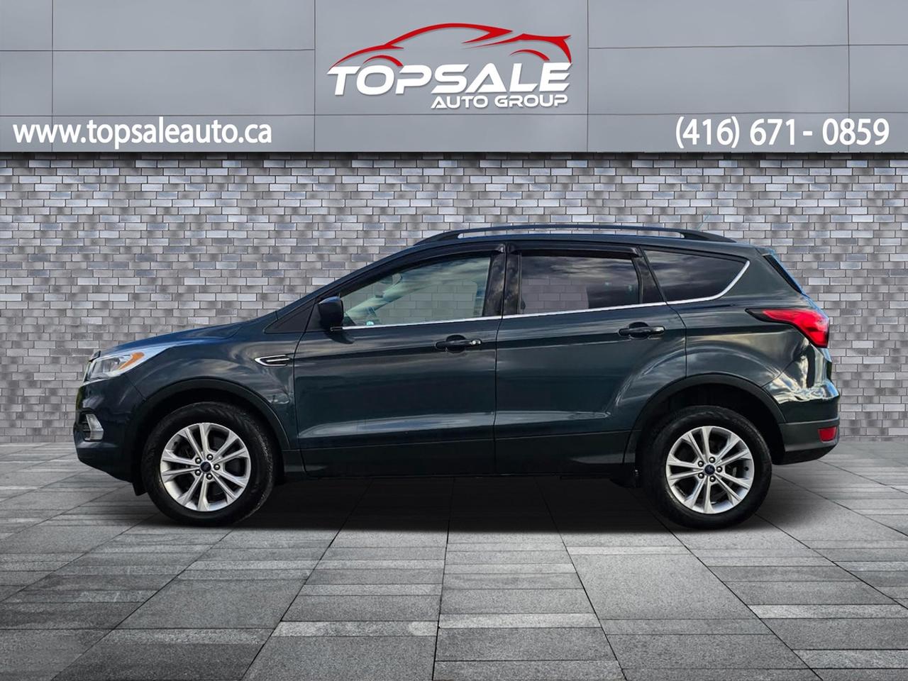 2019 Ford Escape SEL Photo1