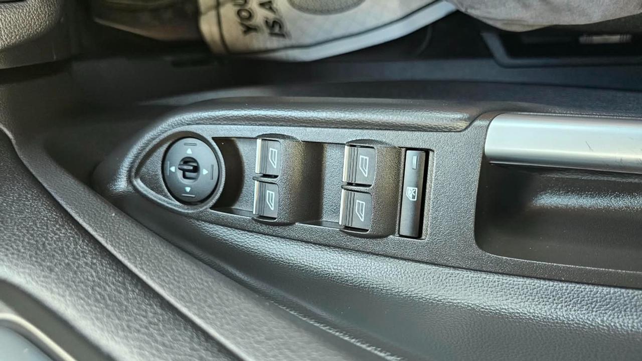 2019 Ford Escape SEL Photo