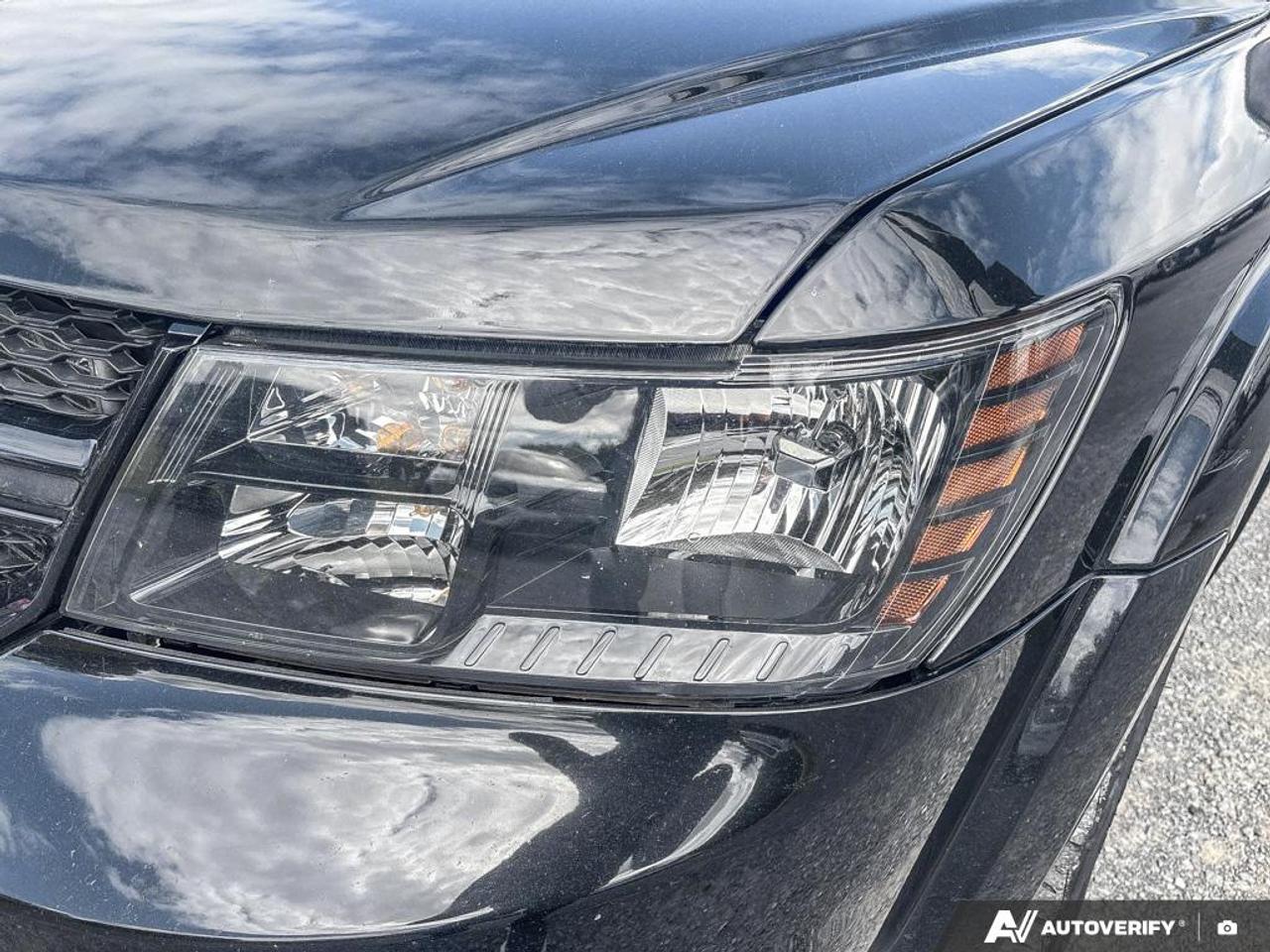 2018 Dodge Journey Crossroad Photo