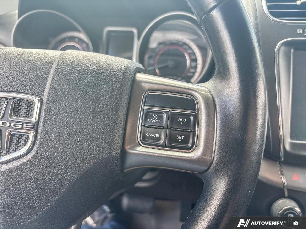 2018 Dodge Journey Crossroad Photo