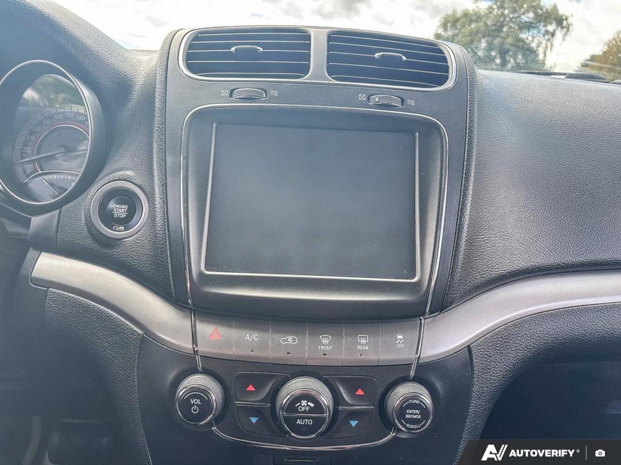 2018 Dodge Journey Crossroad Photo