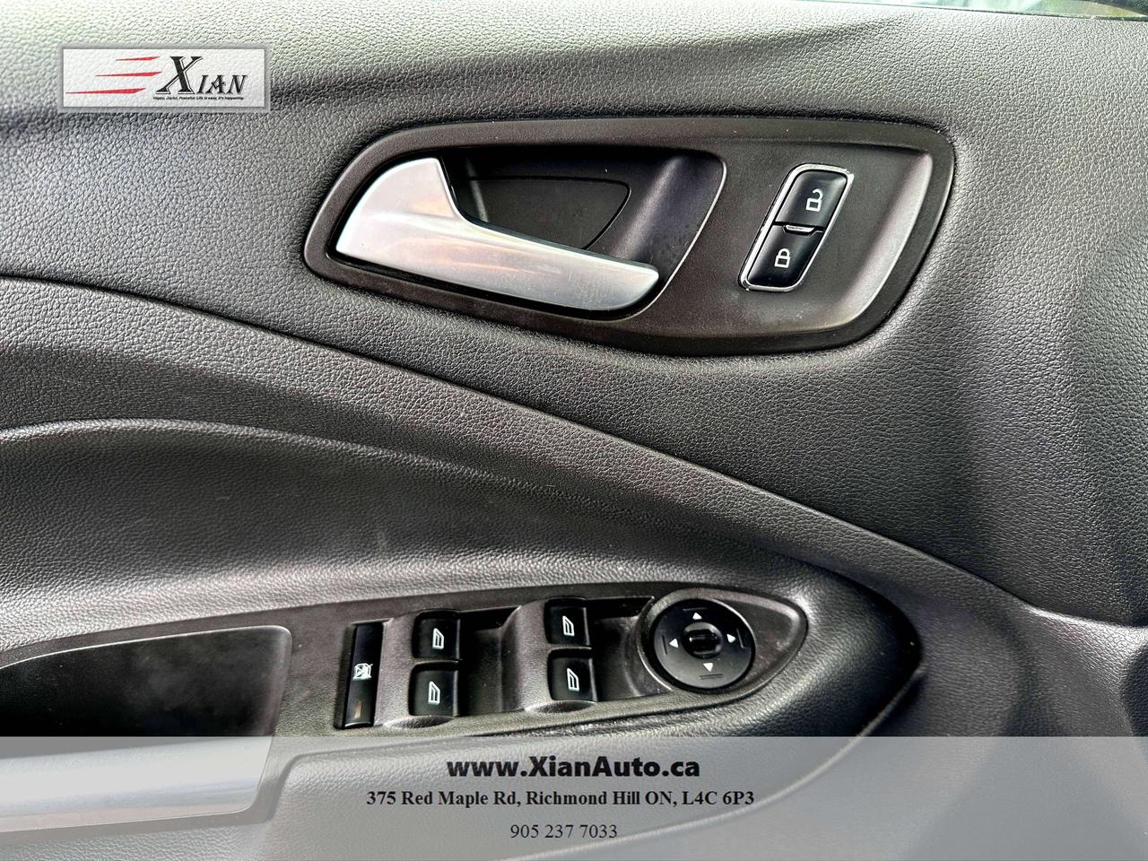 2014 Ford Escape SE Photo