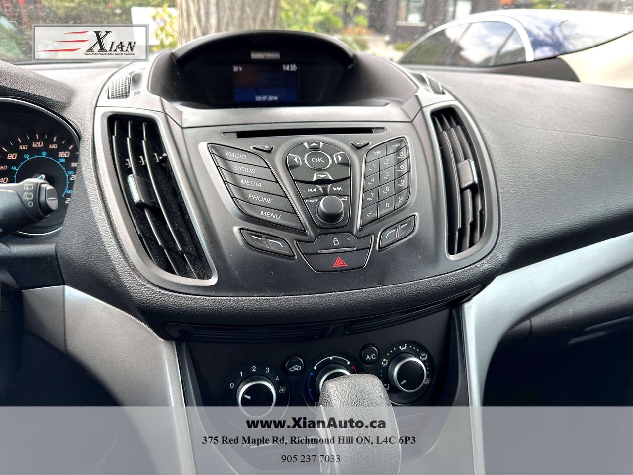 2014 Ford Escape SE Photo