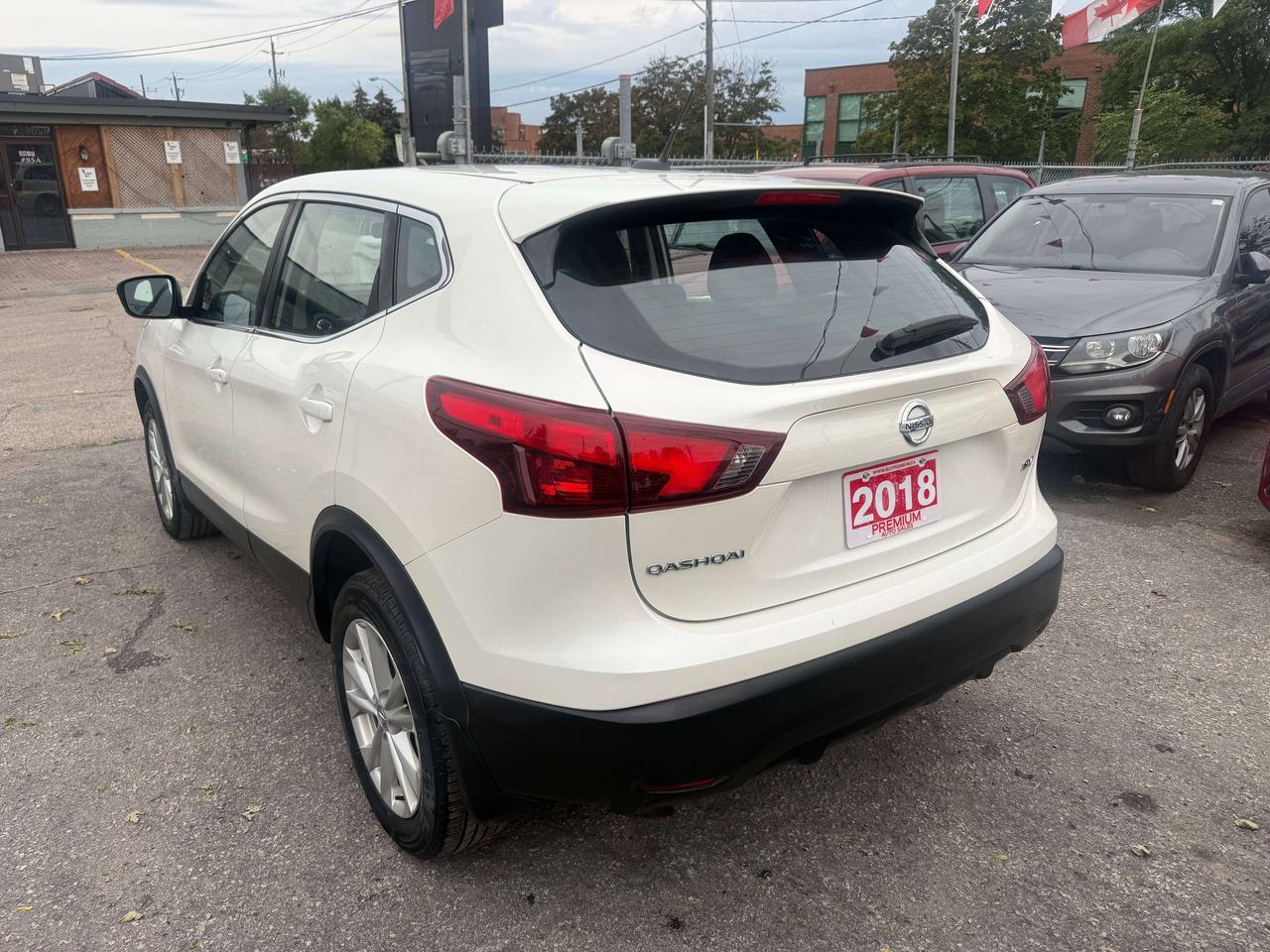 2018 Nissan Qashqai *** 3 YEAR WARRANTY INCLUDED *** Photo
