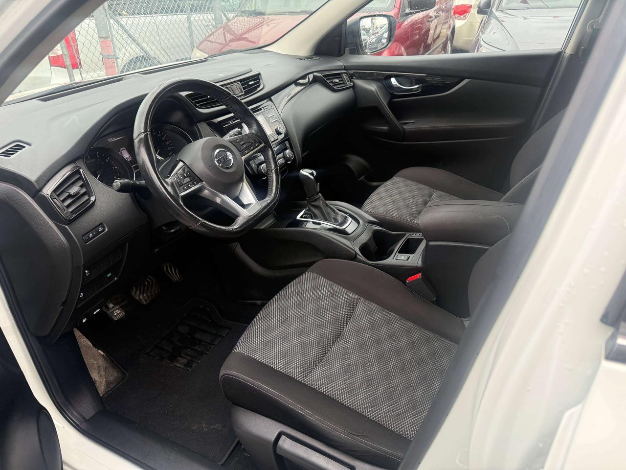 2018 Nissan Qashqai *** 3 YEAR WARRANTY INCLUDED *** Photo