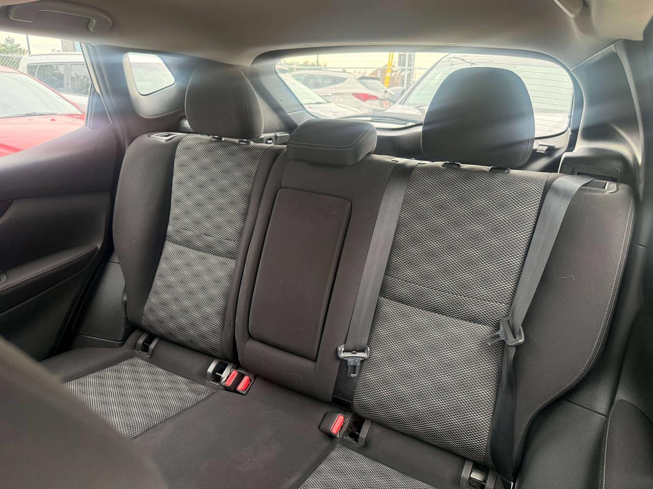 2018 Nissan Qashqai *** 3 YEAR WARRANTY INCLUDED *** Photo