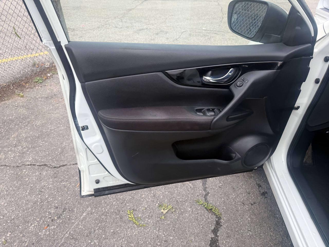 2018 Nissan Qashqai *** 3 YEAR WARRANTY INCLUDED *** Photo