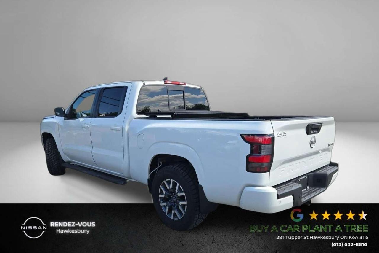 2022 Nissan Frontier SV Photo2