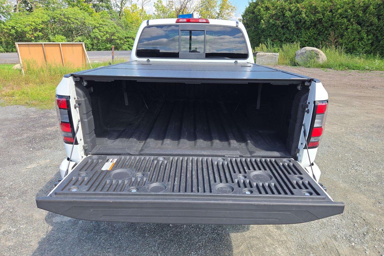 2022 Nissan Frontier SV Photo