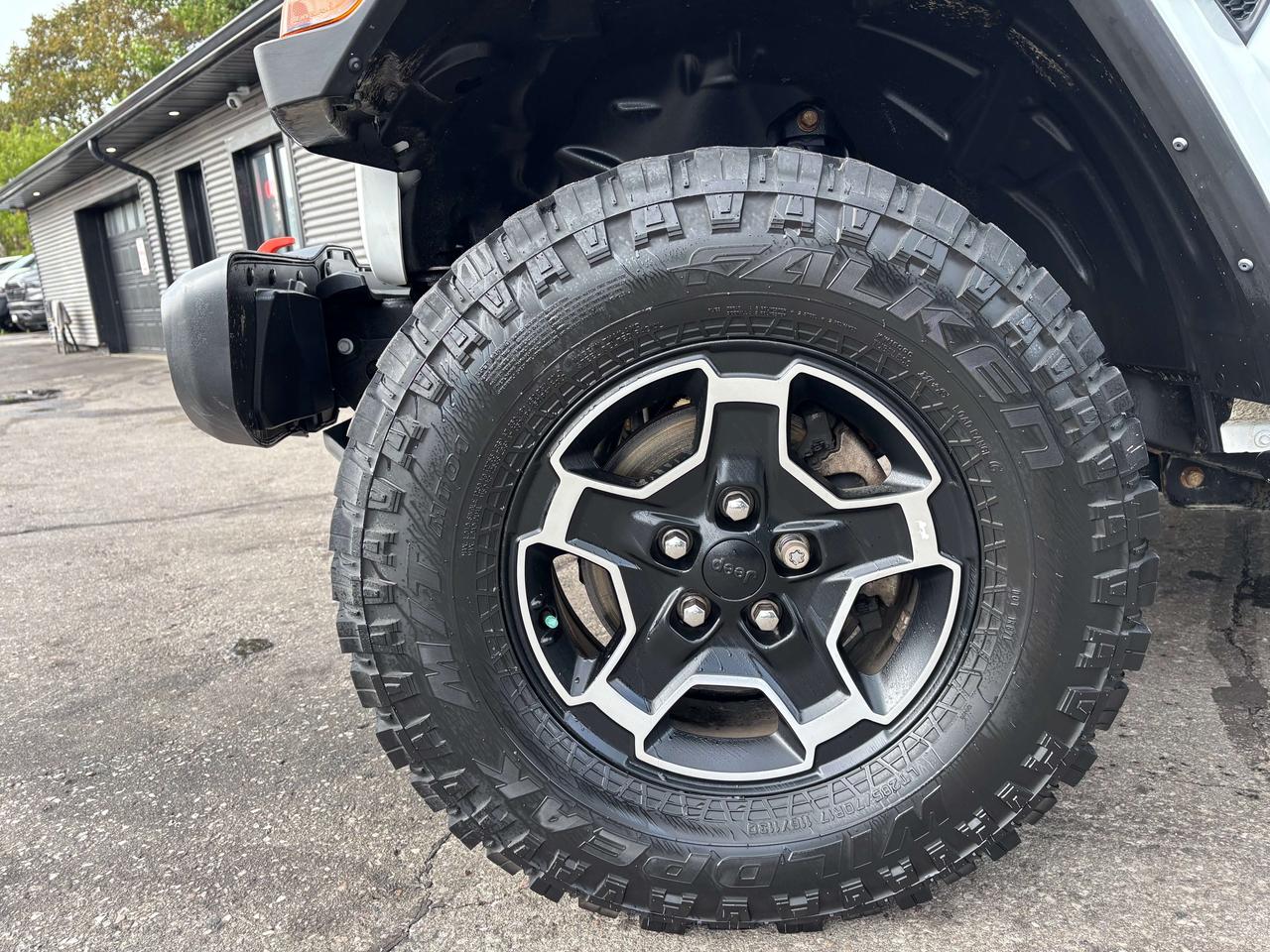 2021 Jeep Gladiator Mojave 4x4 Leather Navigation One Owner Photo