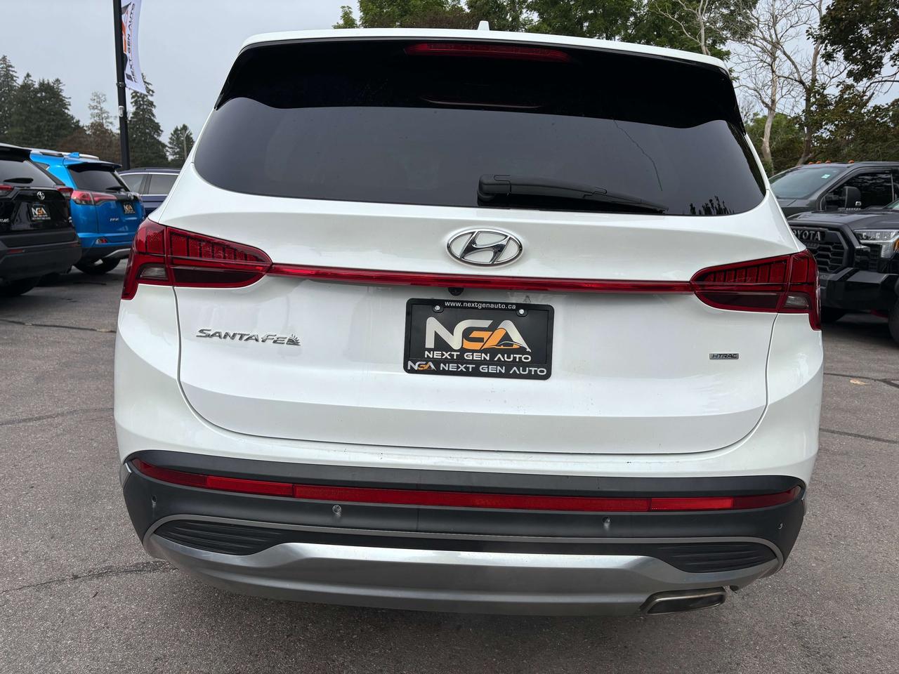 2022 Hyundai Santa Fe Preferred D Trend Pkg Leather Pano Roof One Owner Photo