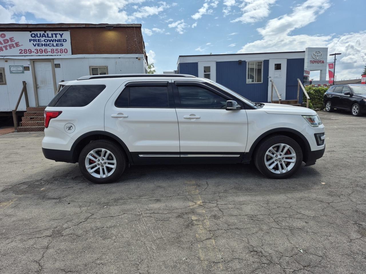 2016 Ford Explorer XLT Photo