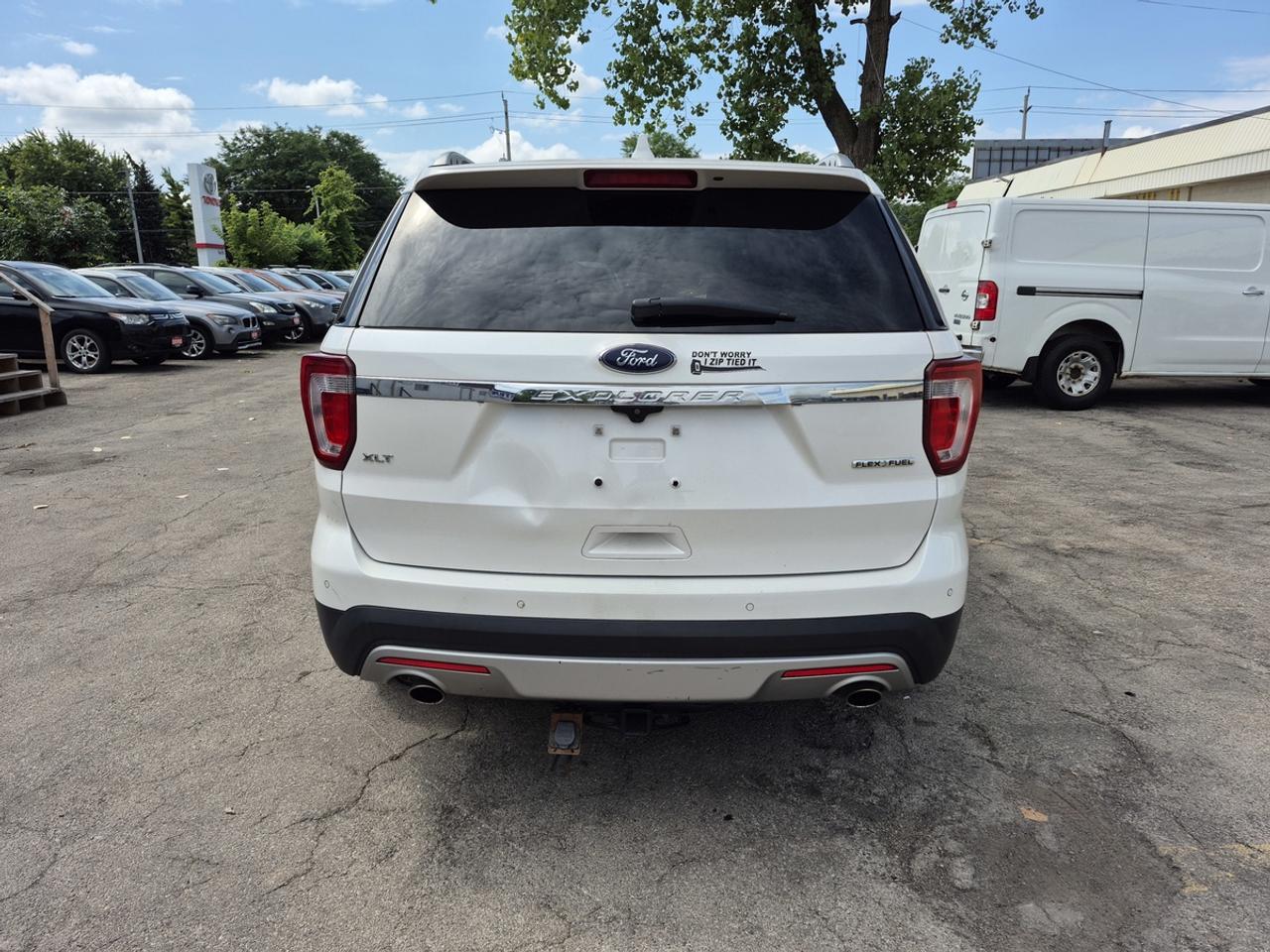 2016 Ford Explorer XLT Photo