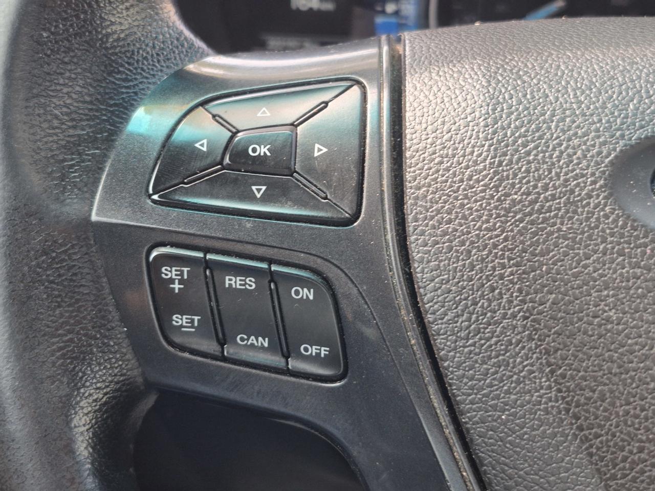 2016 Ford Explorer XLT Photo