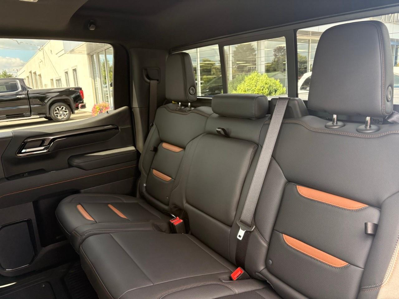 2026 GMC Sierra 1500 Crew Cab Short Box 4-Wheel Drive AT4 Photo