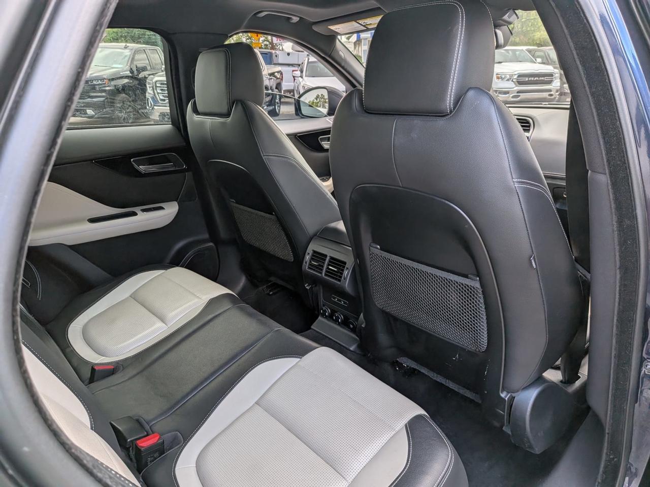 2018 Jaguar F-PACE R-Sport Photo