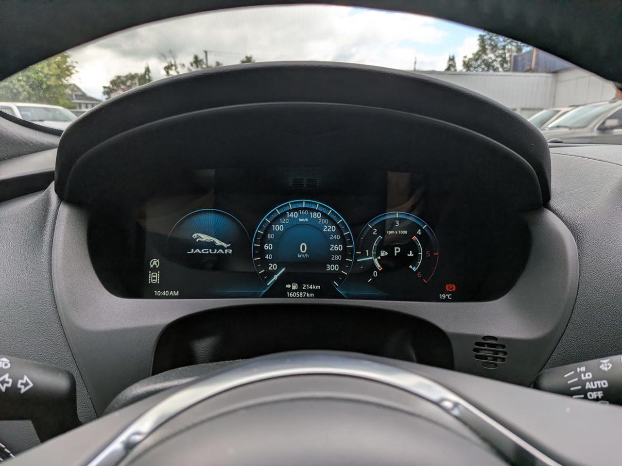 2018 Jaguar F-PACE R-Sport Photo