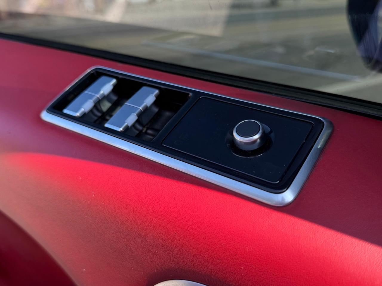 2020 Land Rover Range Rover Sport SVR|RED BUCKETS|CLEAN CARFAX Photo