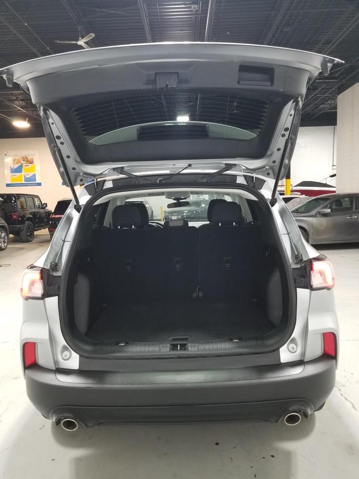 2021 Ford Escape SE 4dr All-Wheel Drive Photo