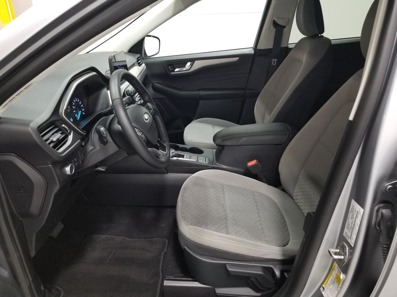 2021 Ford Escape SE 4dr All-Wheel Drive Photo