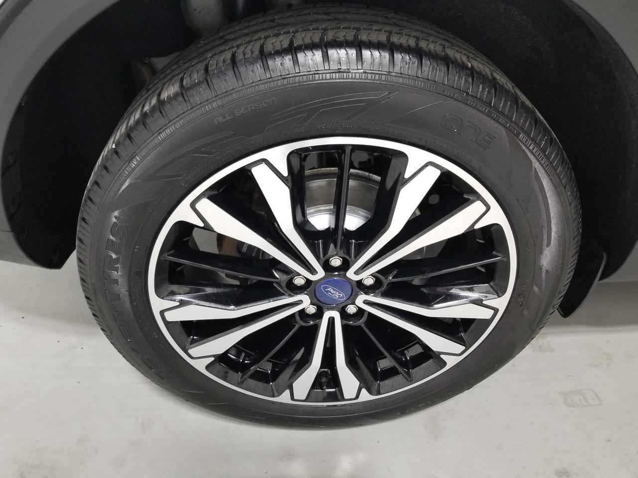 2021 Ford Escape SE 4dr All-Wheel Drive Photo