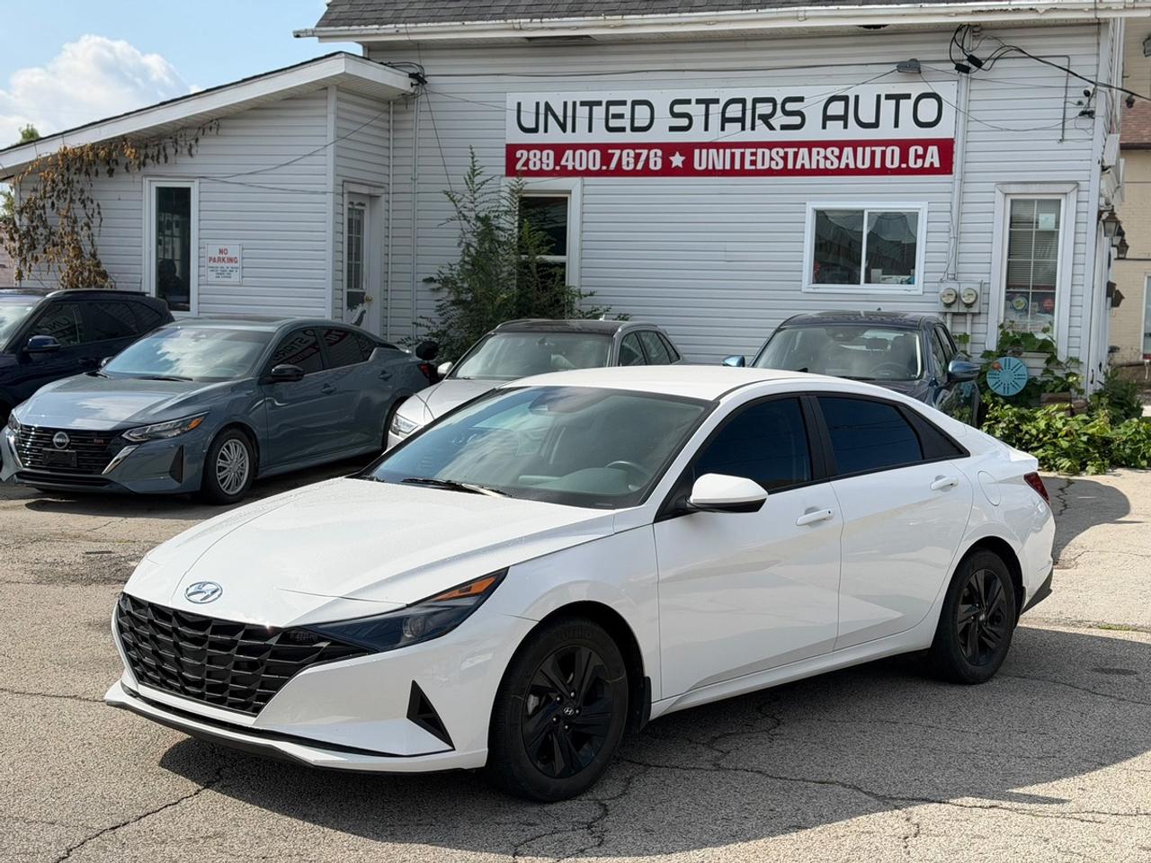 2023 Hyundai Elantra SEL Photo0