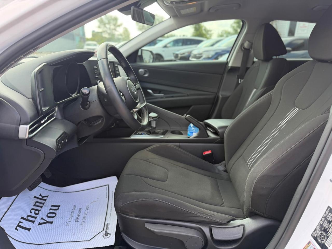 2023 Hyundai Elantra SEL Photo