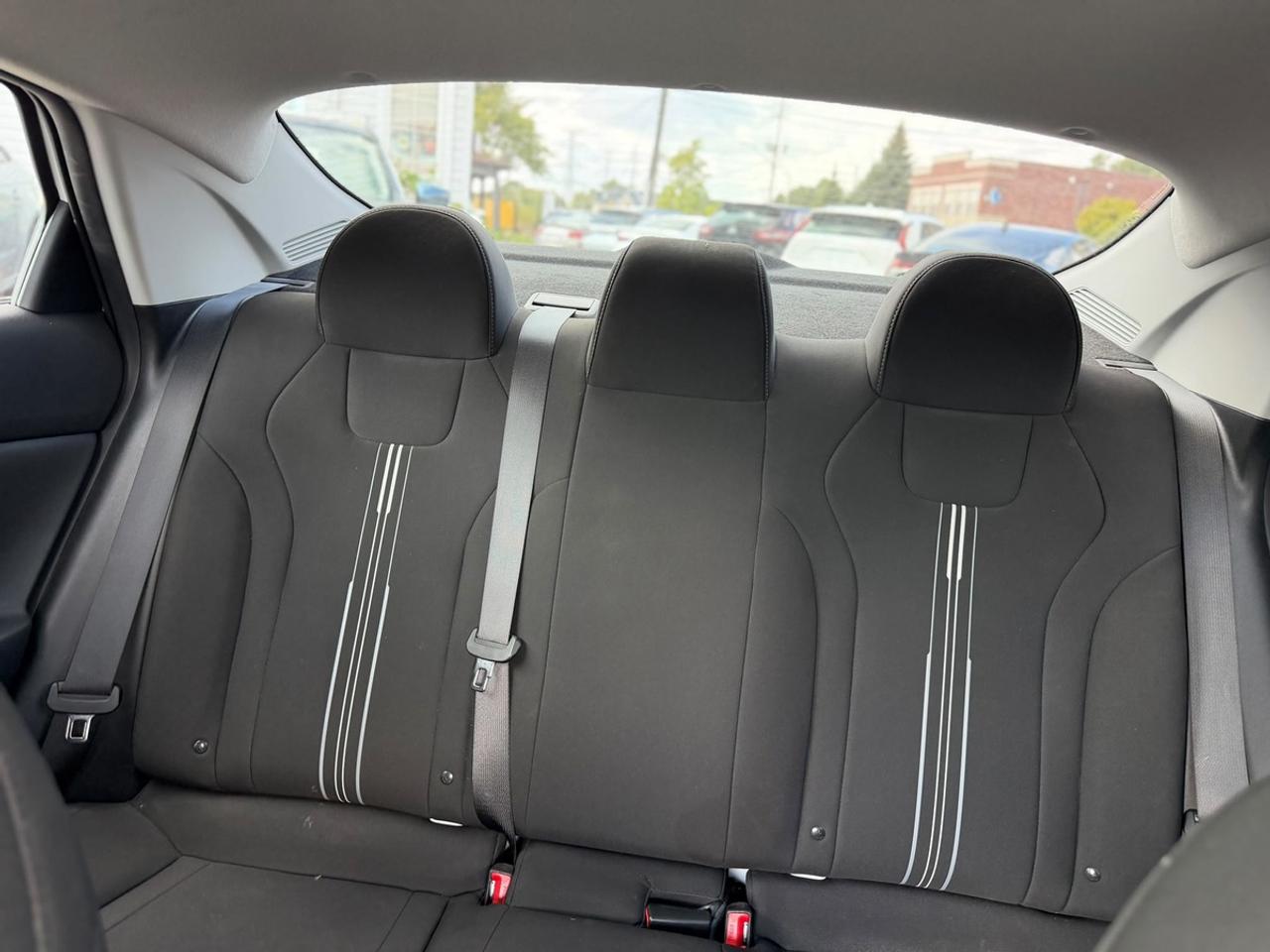 2023 Hyundai Elantra SEL Photo