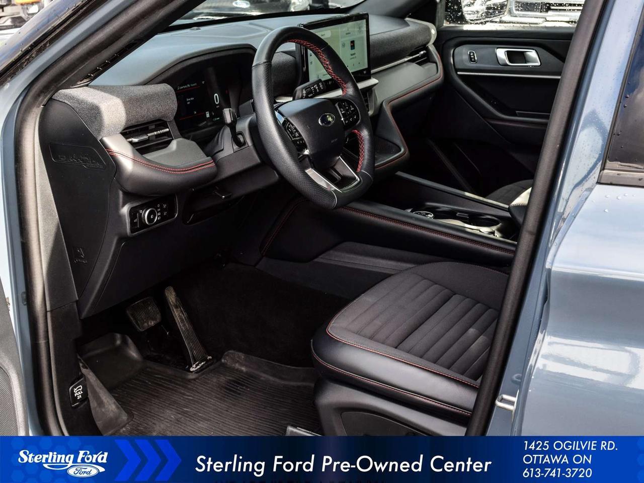 2025 Ford Explorer ST-Line Photo