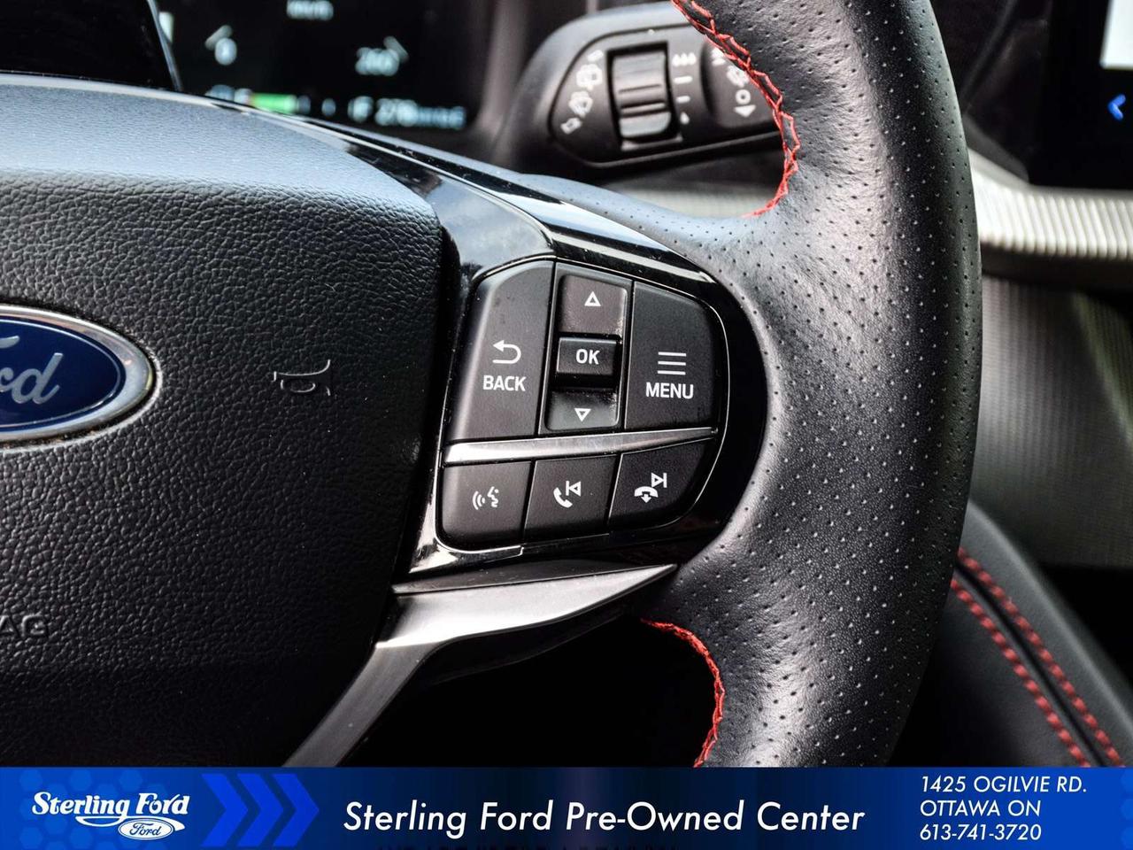 2025 Ford Explorer ST-Line Photo