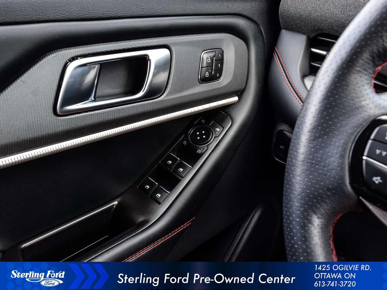 2025 Ford Explorer ST-Line Photo