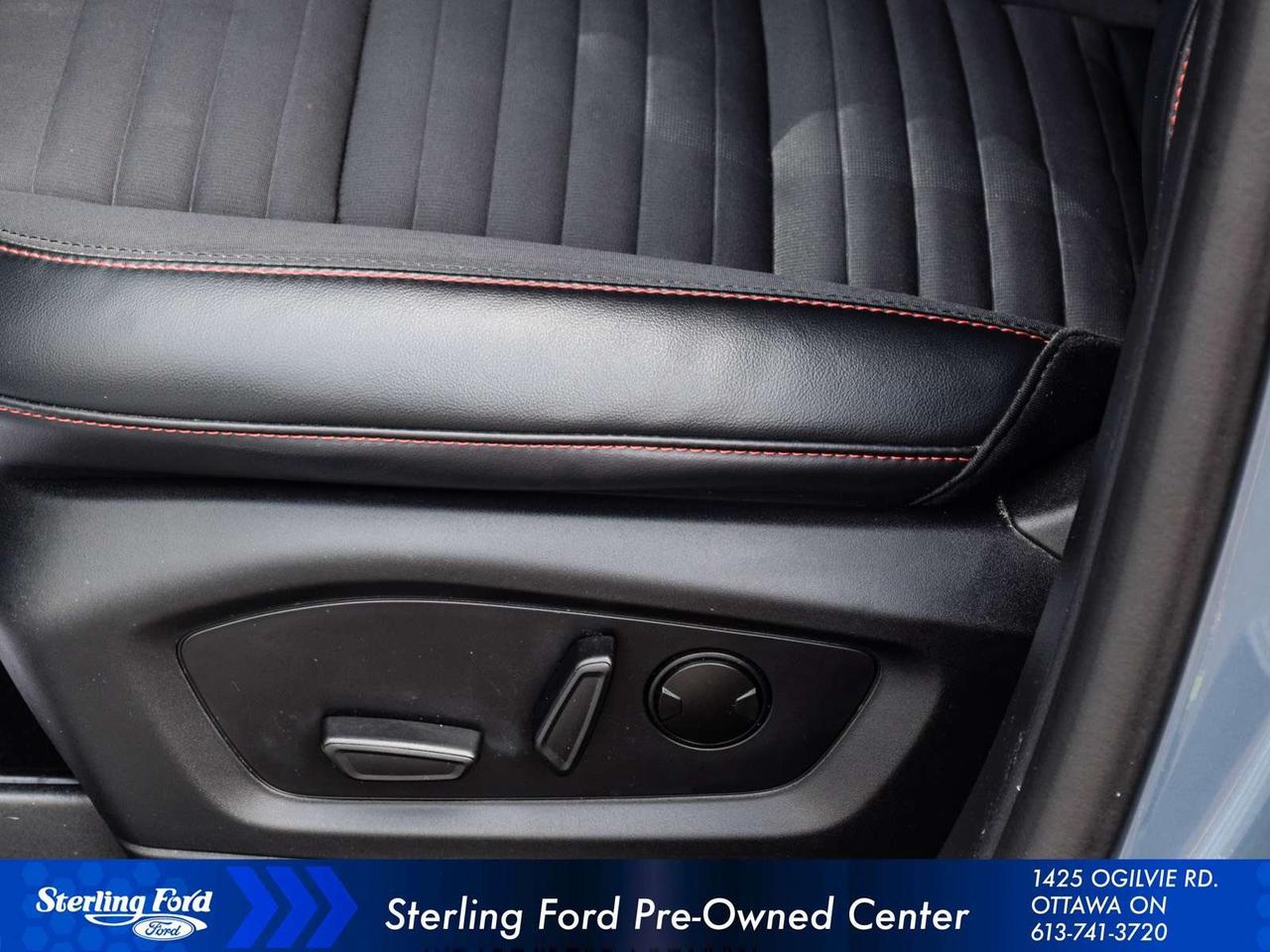 2025 Ford Explorer ST-Line Photo