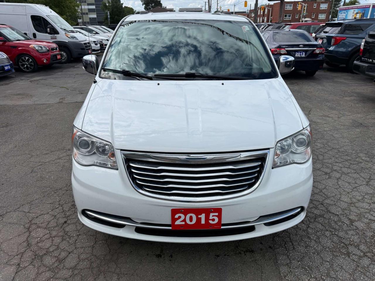 2015 Chrysler Town & Country Limited Platinum *CERTIFIED* Photo