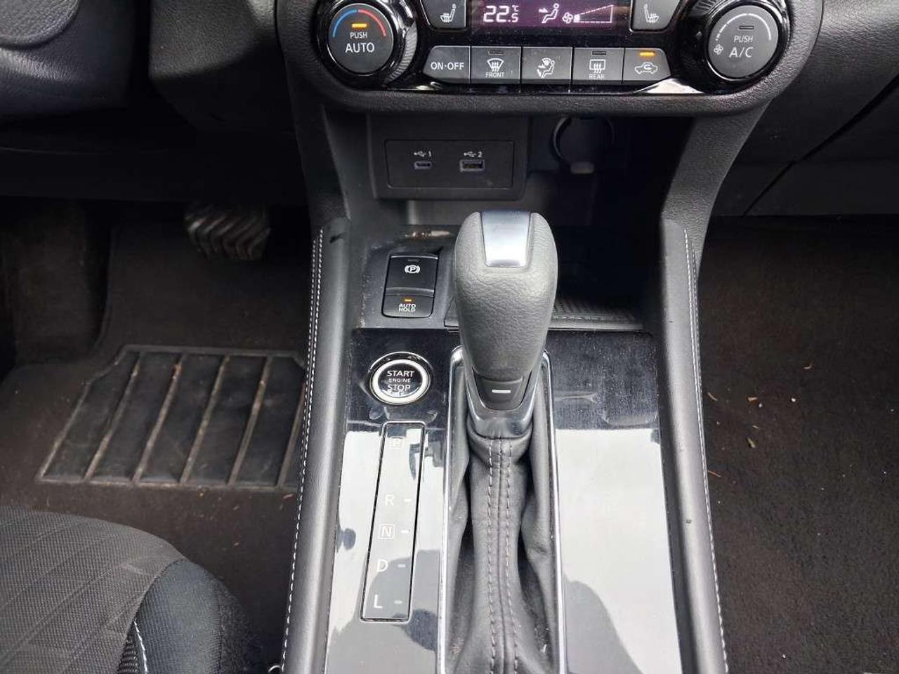 2024 Nissan Kicks SV FWD Photo