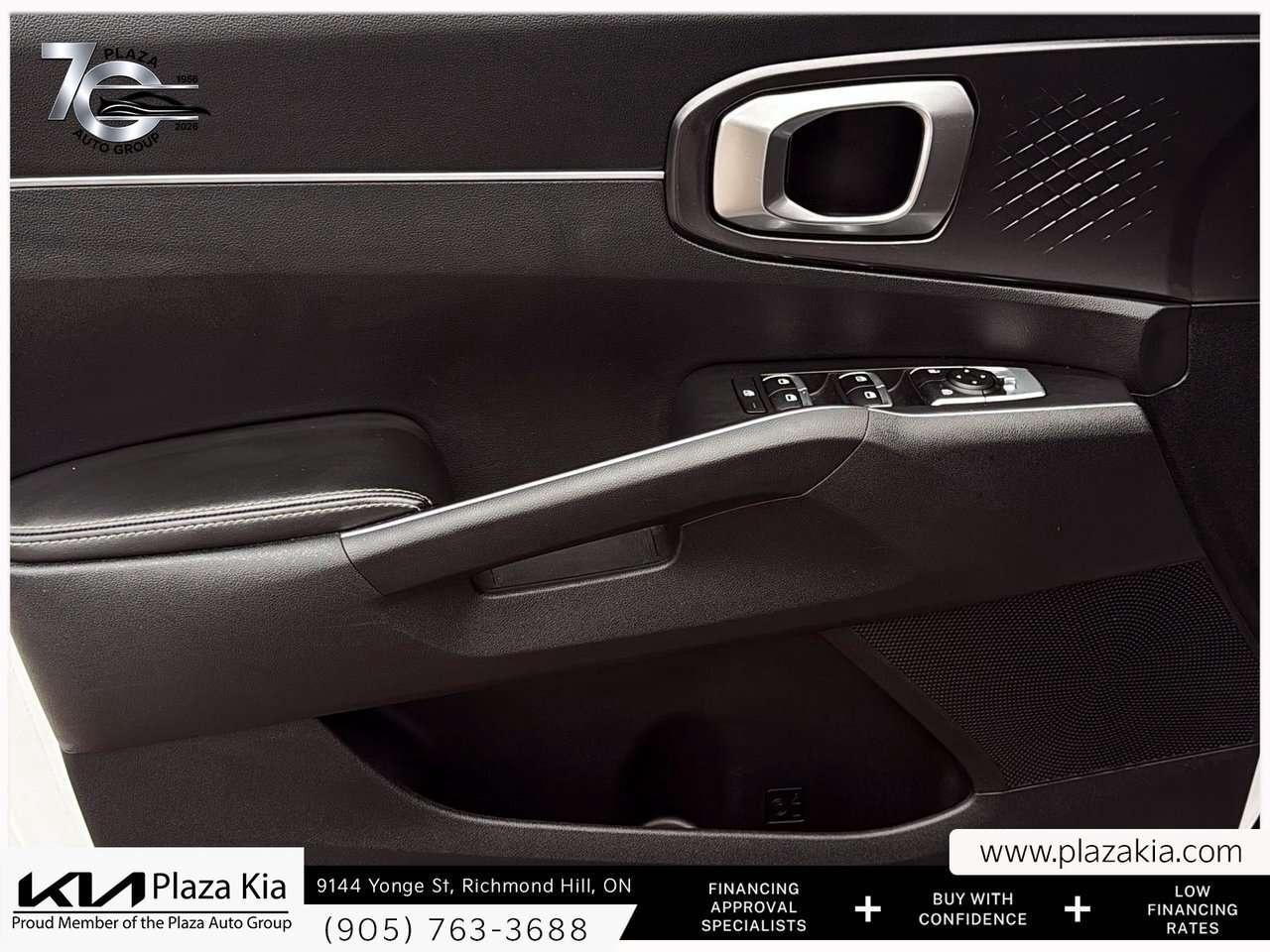 2022 Kia Sorento *AWD   Apple CarPlay &amp; Android Auto   Heated S Photo