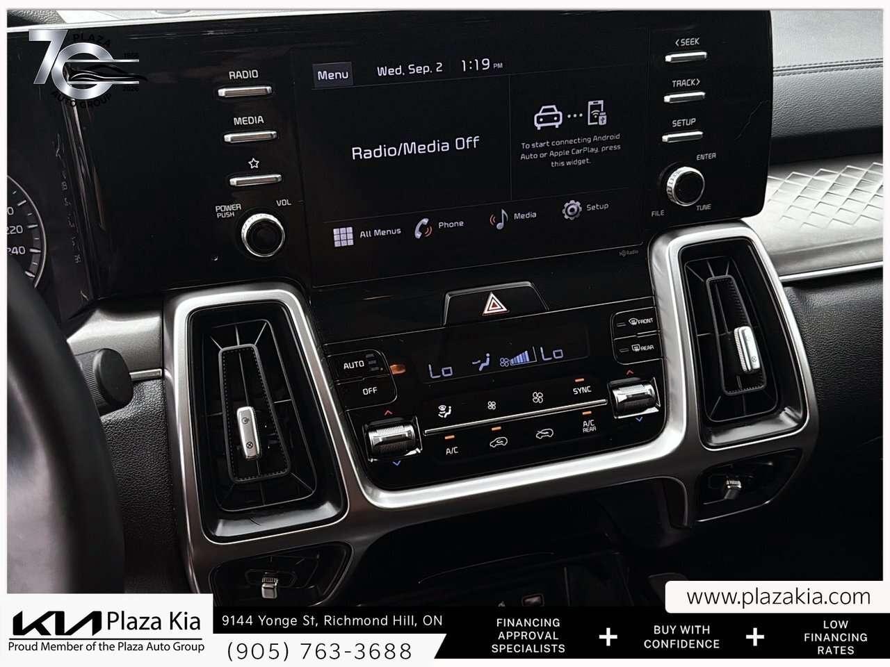 2022 Kia Sorento *AWD   Apple CarPlay &amp; Android Auto   Heated S Photo