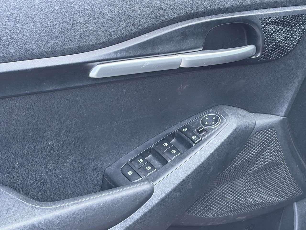 2021 Kia Seltos LX ONE OWNER   REMOTE KEYLESS ENTRY   HTD FRONT SEATS   REARVIEW CAM   REAR CROSS TRAFFIC ALERT Photo