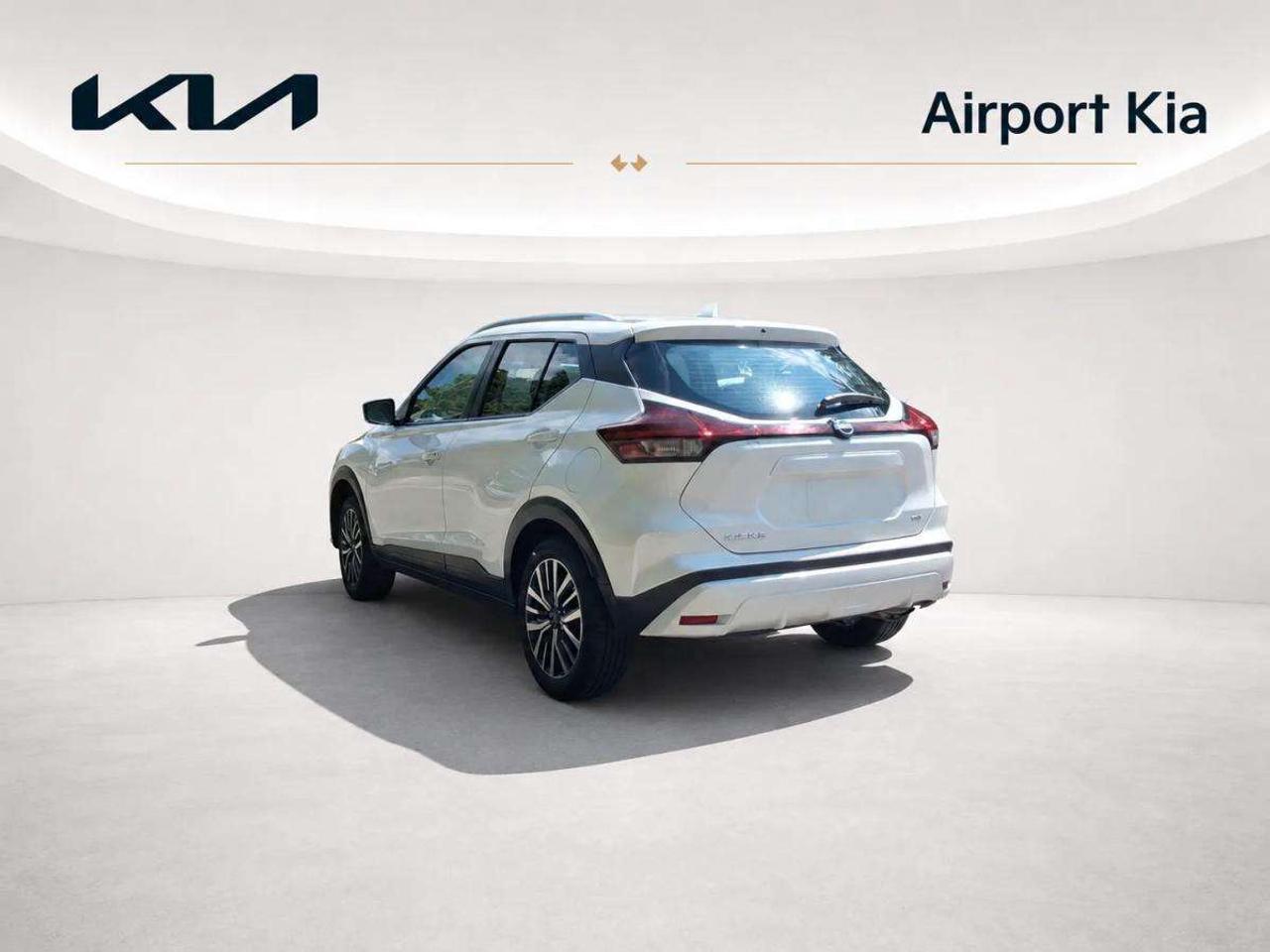 2023 Nissan Kicks SV FWD Photo