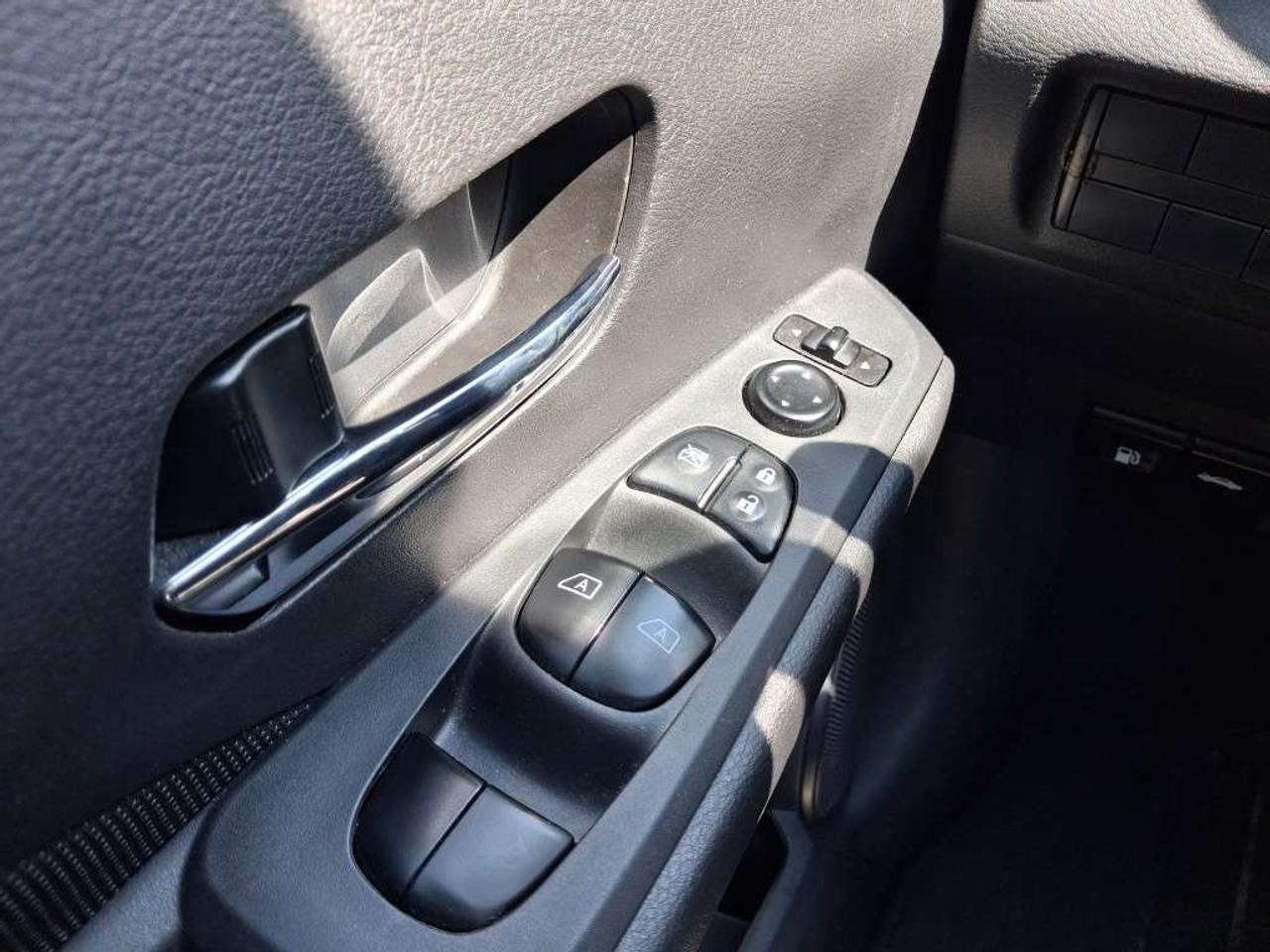 2023 Nissan Kicks SV FWD Photo