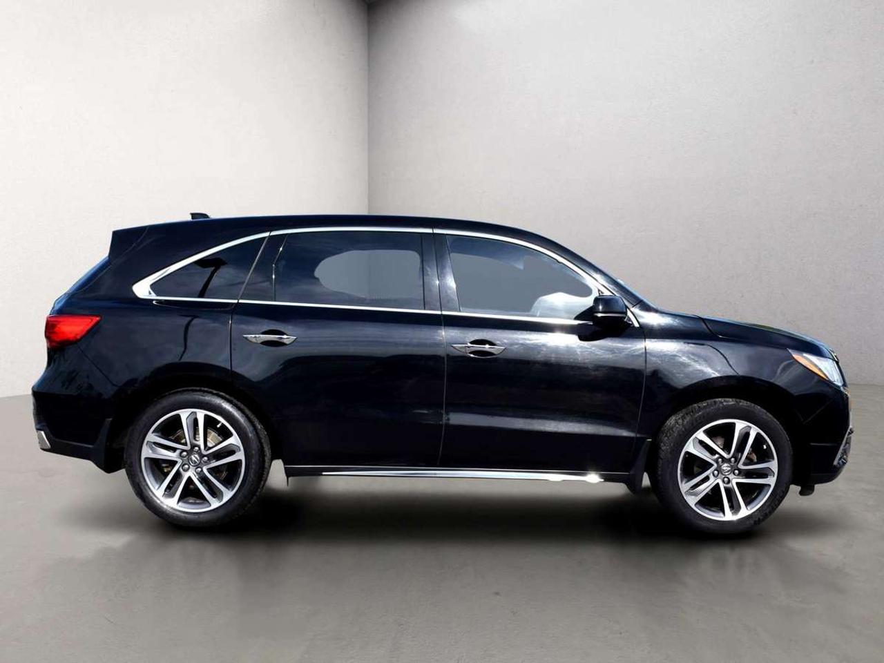 2018 Acura MDX Technology AWD Photo3